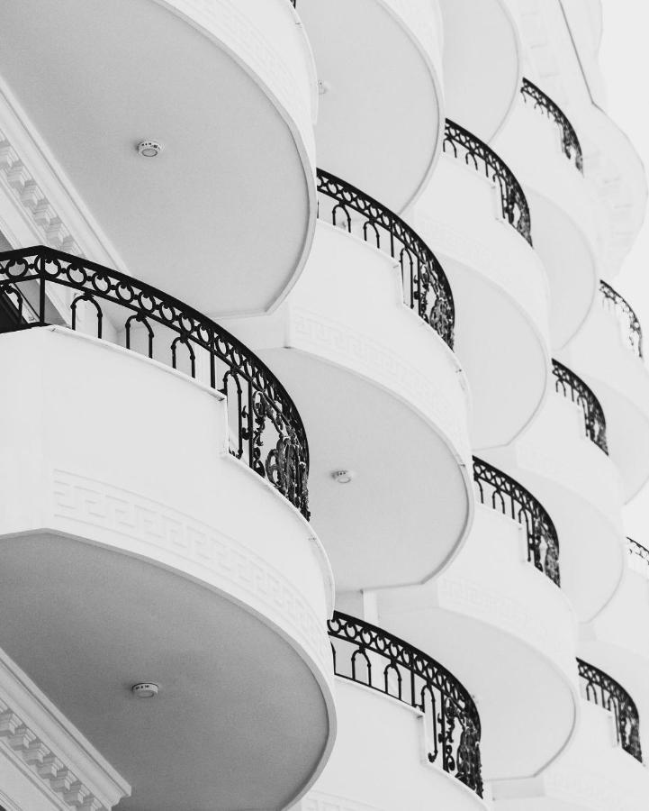 Hotel Empire Albania ดูร์เรส ภายนอก รูปภาพ