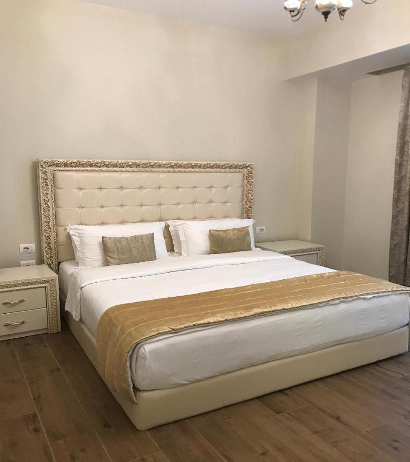 Hotel Empire Albania ดูร์เรส ภายนอก รูปภาพ